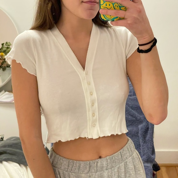 White button up shirt - Picture 2 of 6